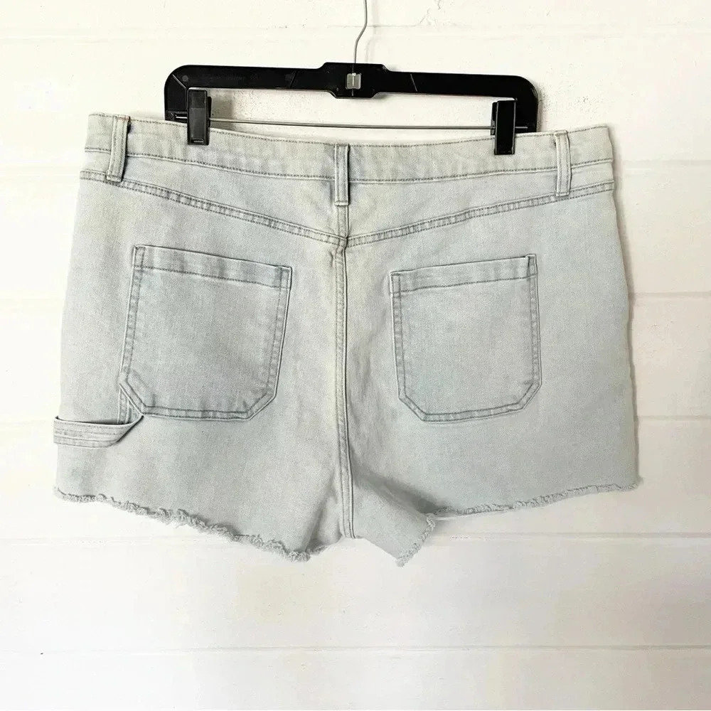 Wild Fable Women’s Highest Rise Denim Raw Hem Light Wash Shorts Size 18 - Picture 6 of 9